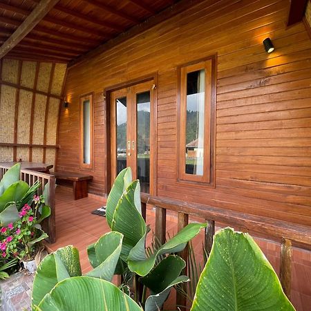 Volcano Cabins クブペンロカン エクステリア 写真